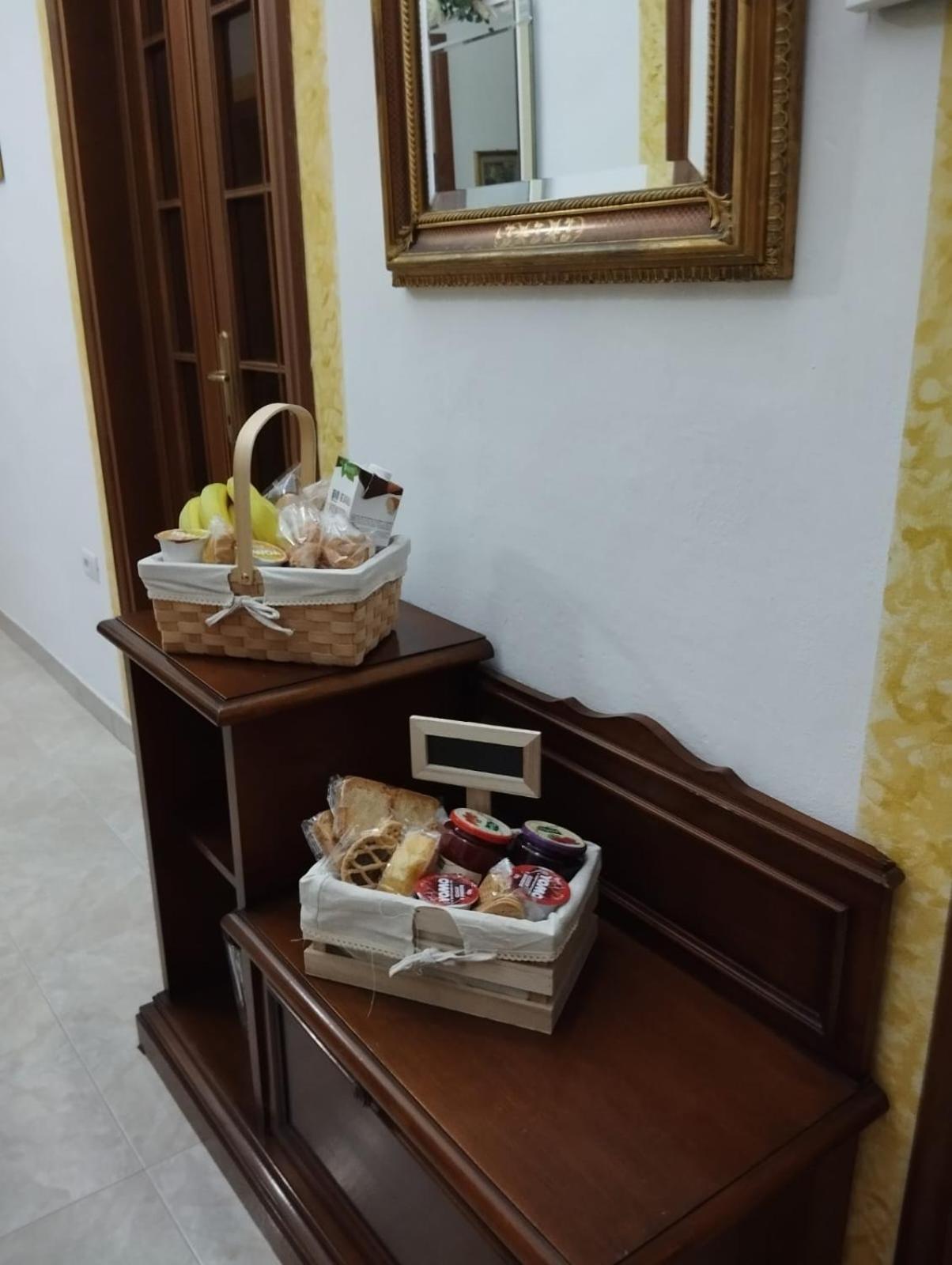 The Family House Hotel Livorno Buitenkant foto